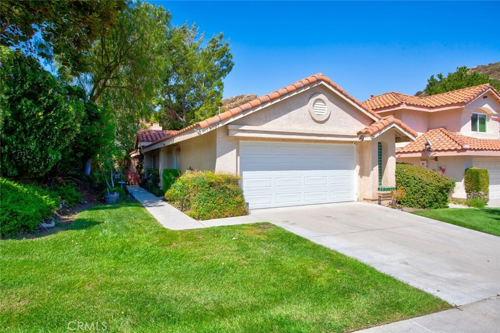 Property Photo:  15707 Kenneth Place  CA 91387 