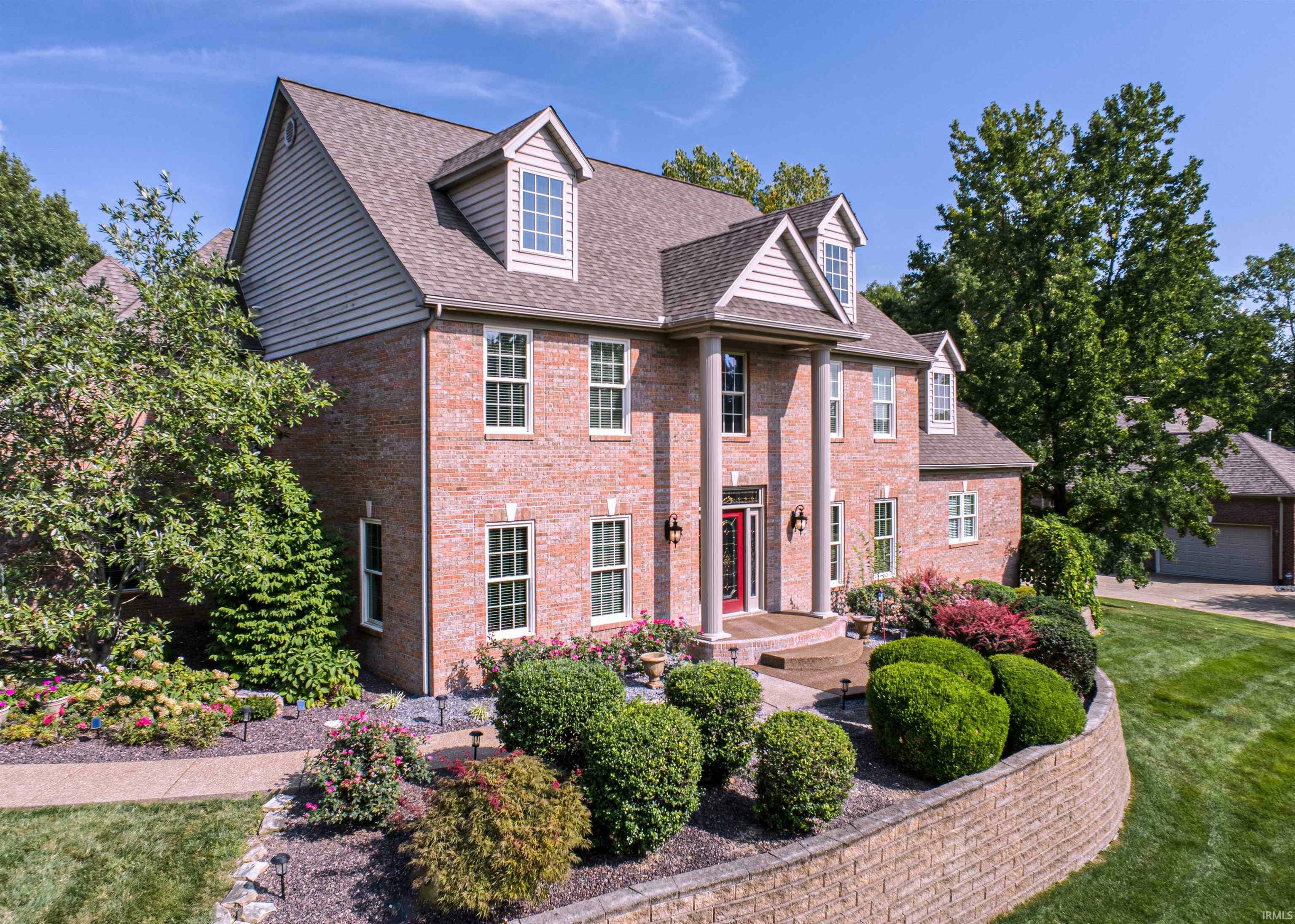 Property Photo: 2422 Oak Bend Place IN 47630