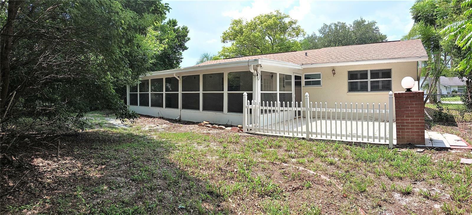 Property Photo:  13208 Woodward Drive  FL 34667 