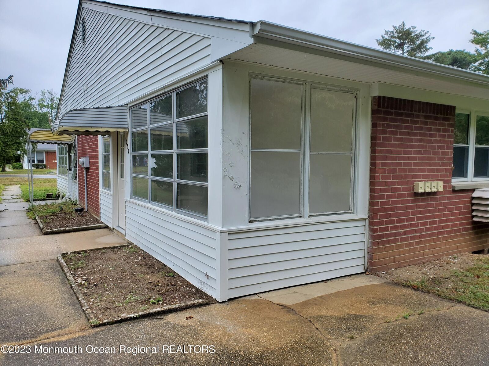 Property Photo:  105 Hope Road  NJ 08759 