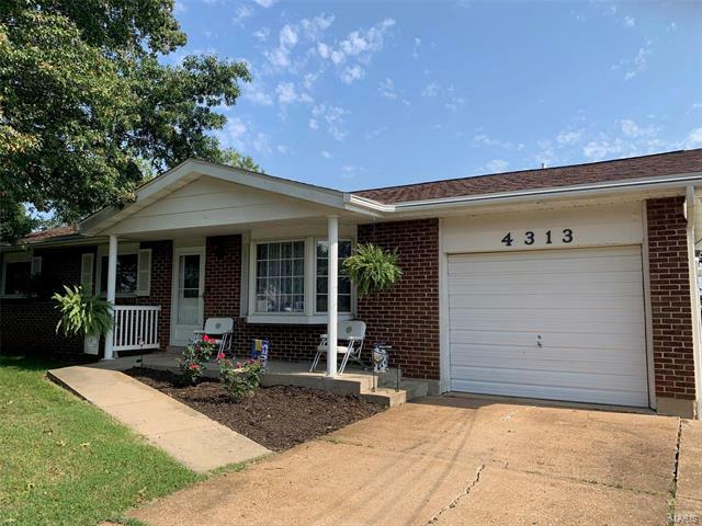 Property Photo: 4313 Kings Acres Drive MO 63049