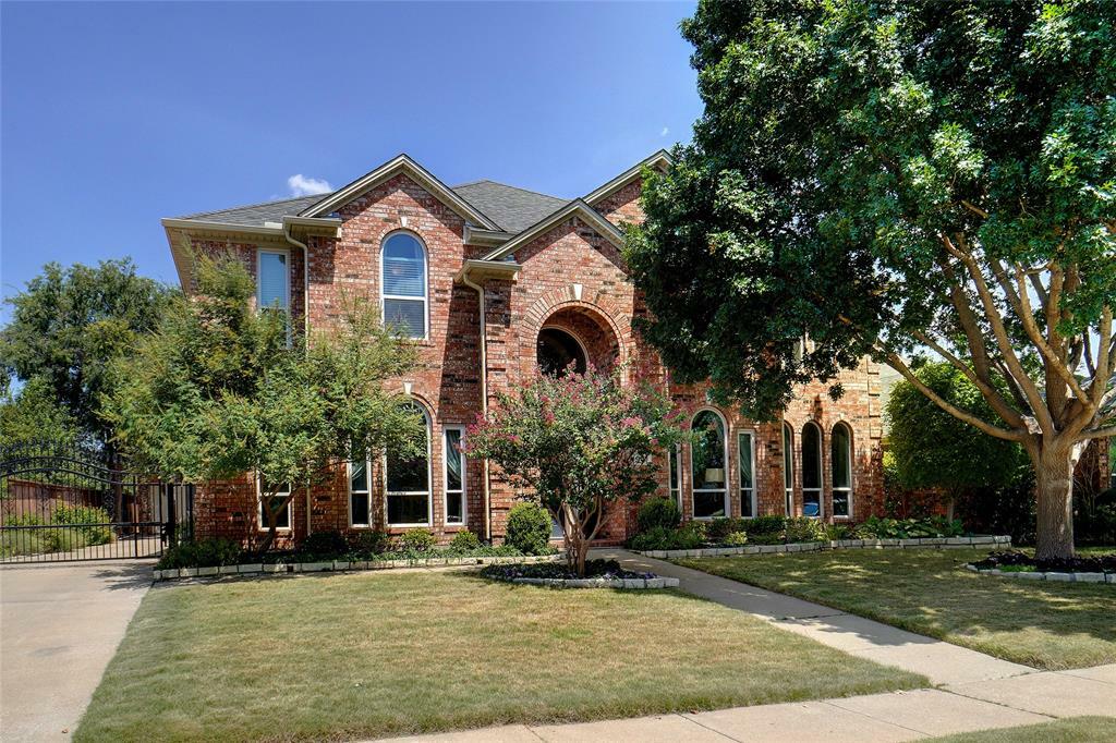 Property Photo: 1703 Meridian Court TX 76248