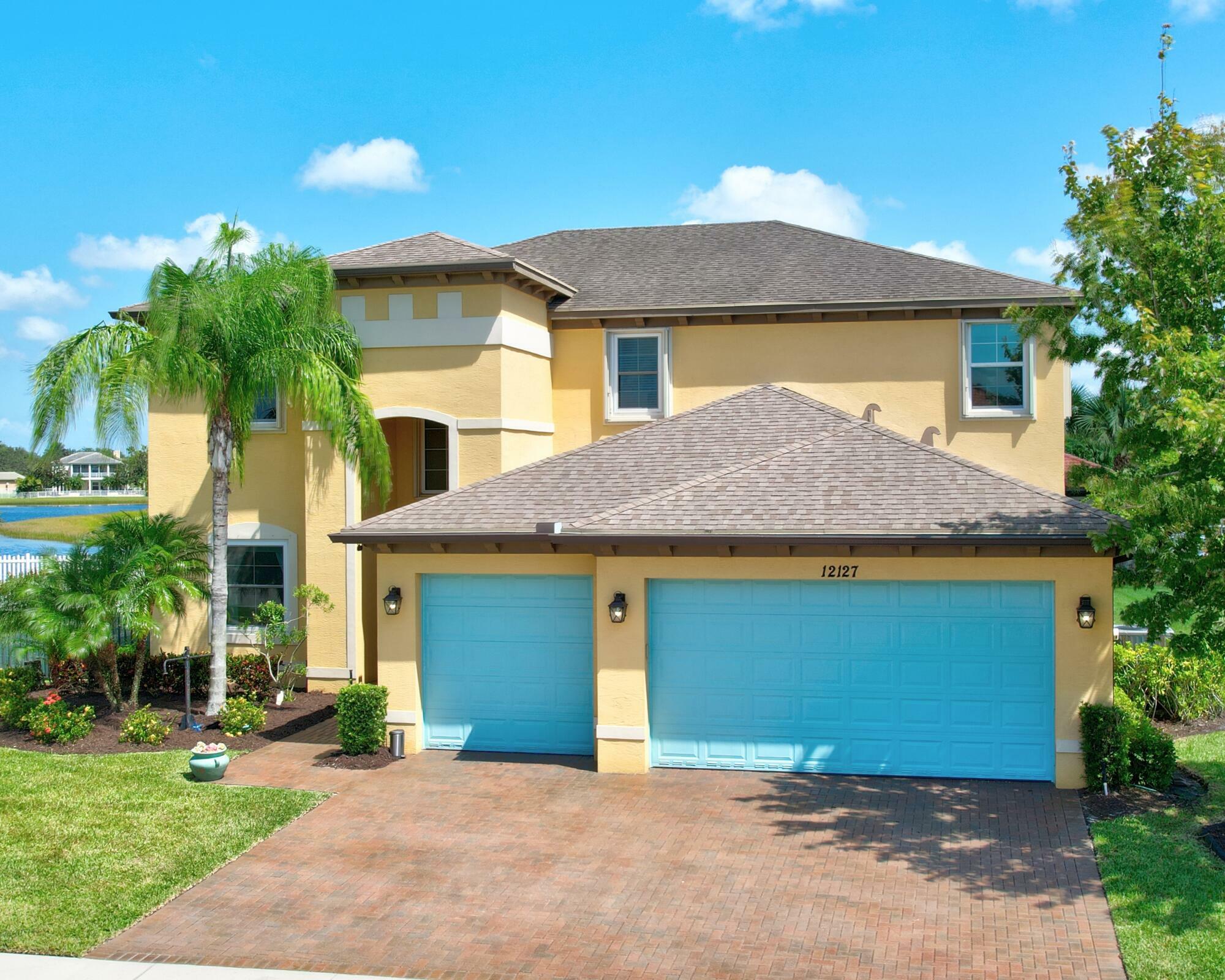 Property Photo:  12127 SW Bennington Circle  FL 34987 