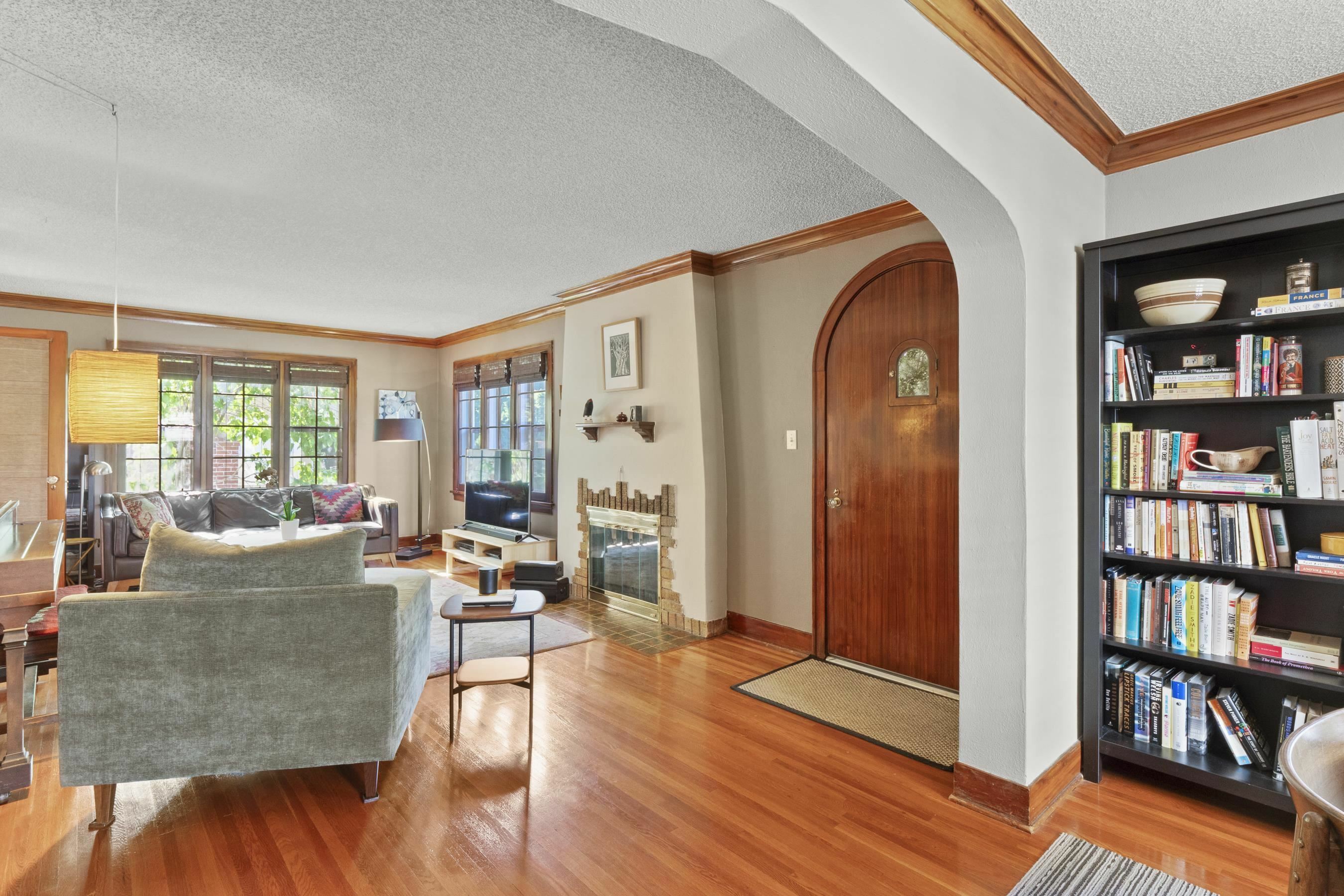 Property Photo: 411 W 25th Ave WA 99203