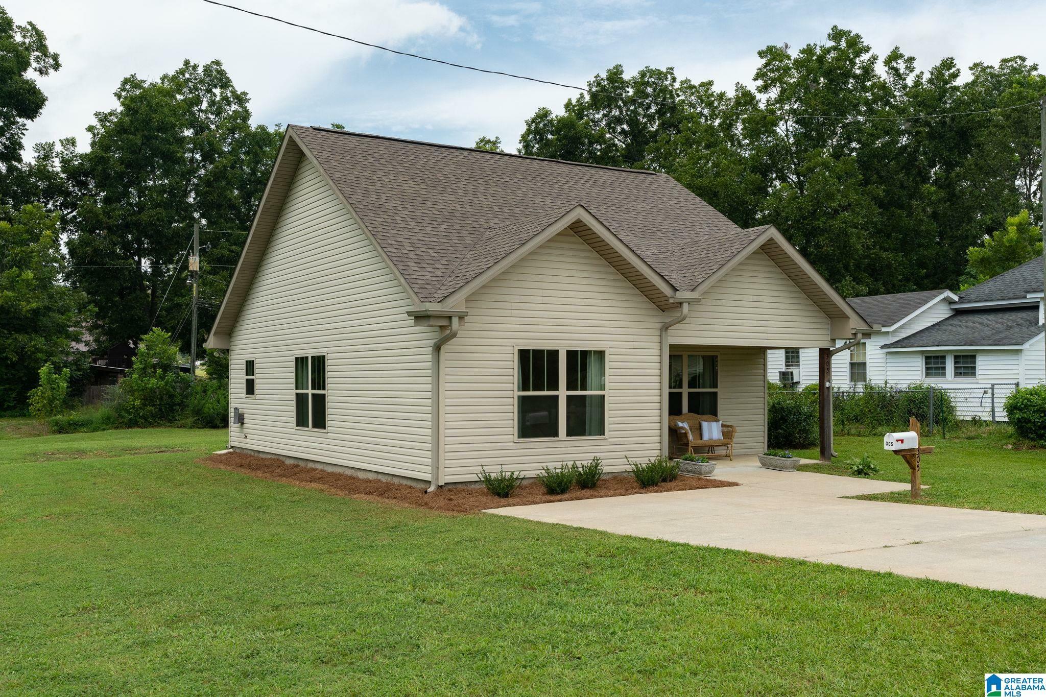 Property Photo: 305 30th Street AL 35125