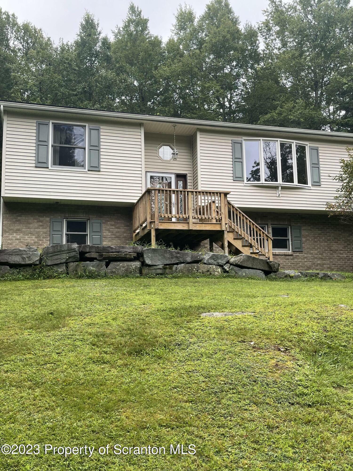 Property Photo:  25 Woodland Drive  PA 18405 