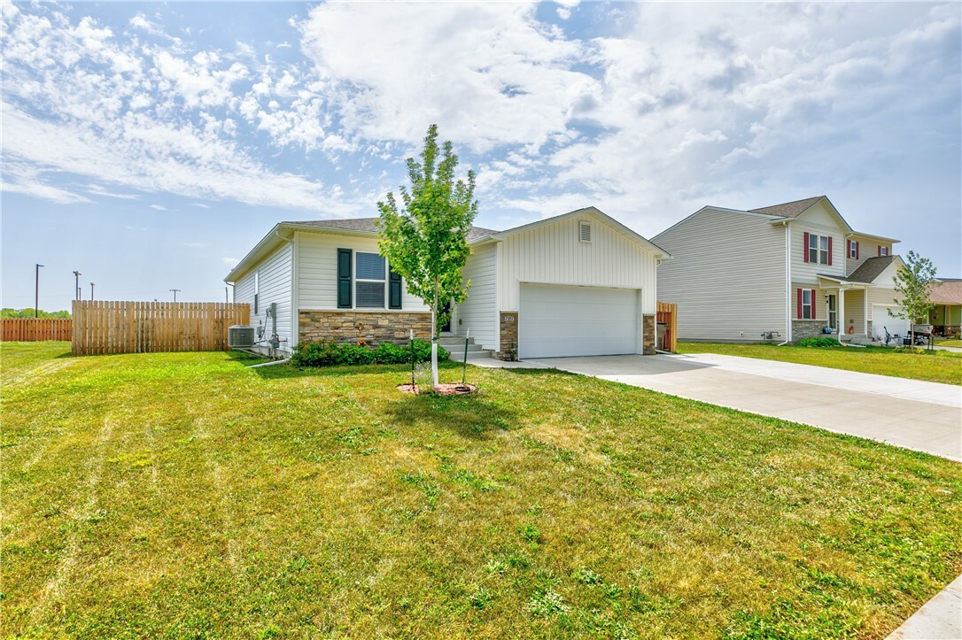 Property Photo: 707 Lily Lane IA 50225