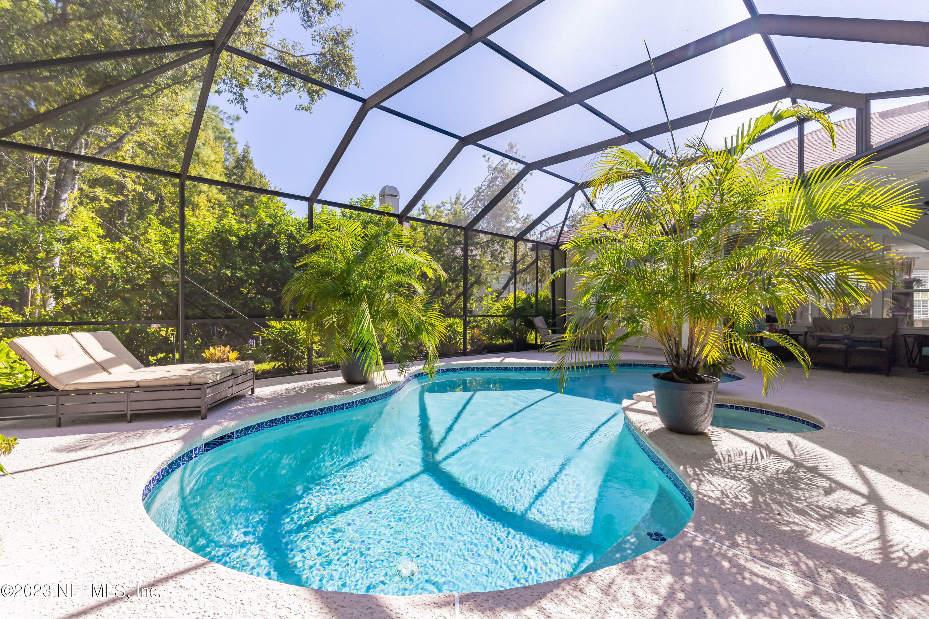 Property Photo:  208 Edge Of Woods Road  FL 32092 