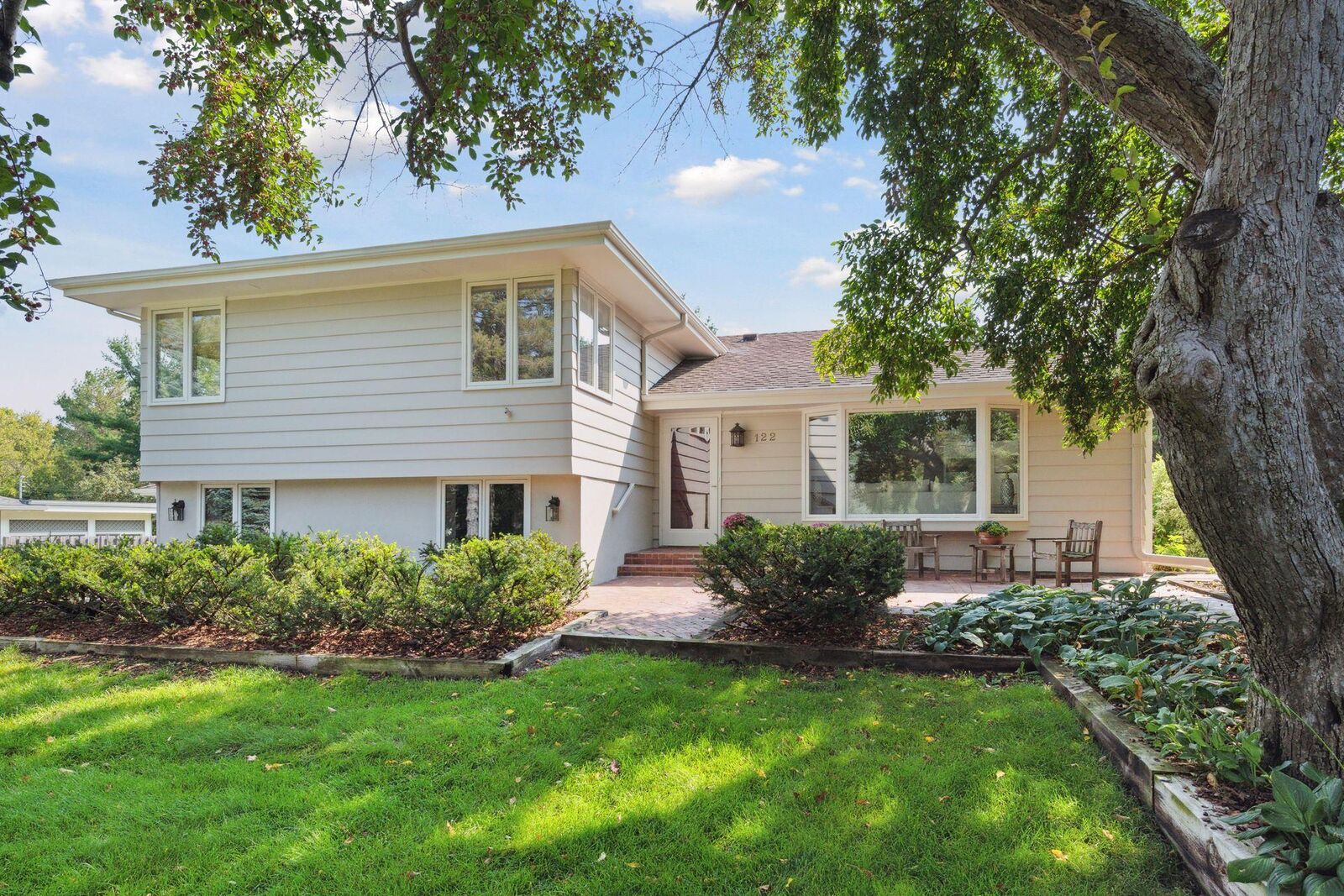 Property Photo: 122 Chevy Chase Drive MN 55391
