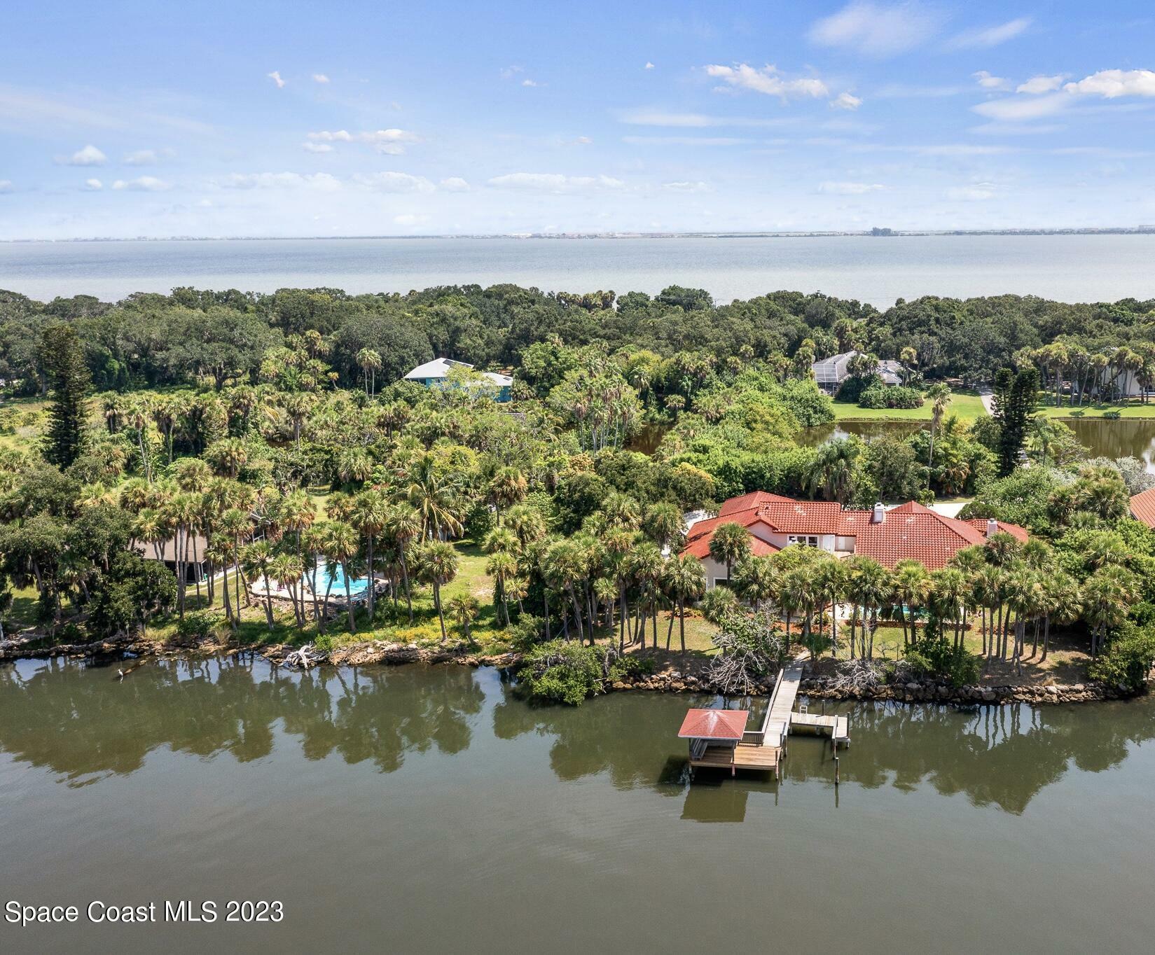 Property Photo:  130 Twin Rivers Drive  FL 32952 