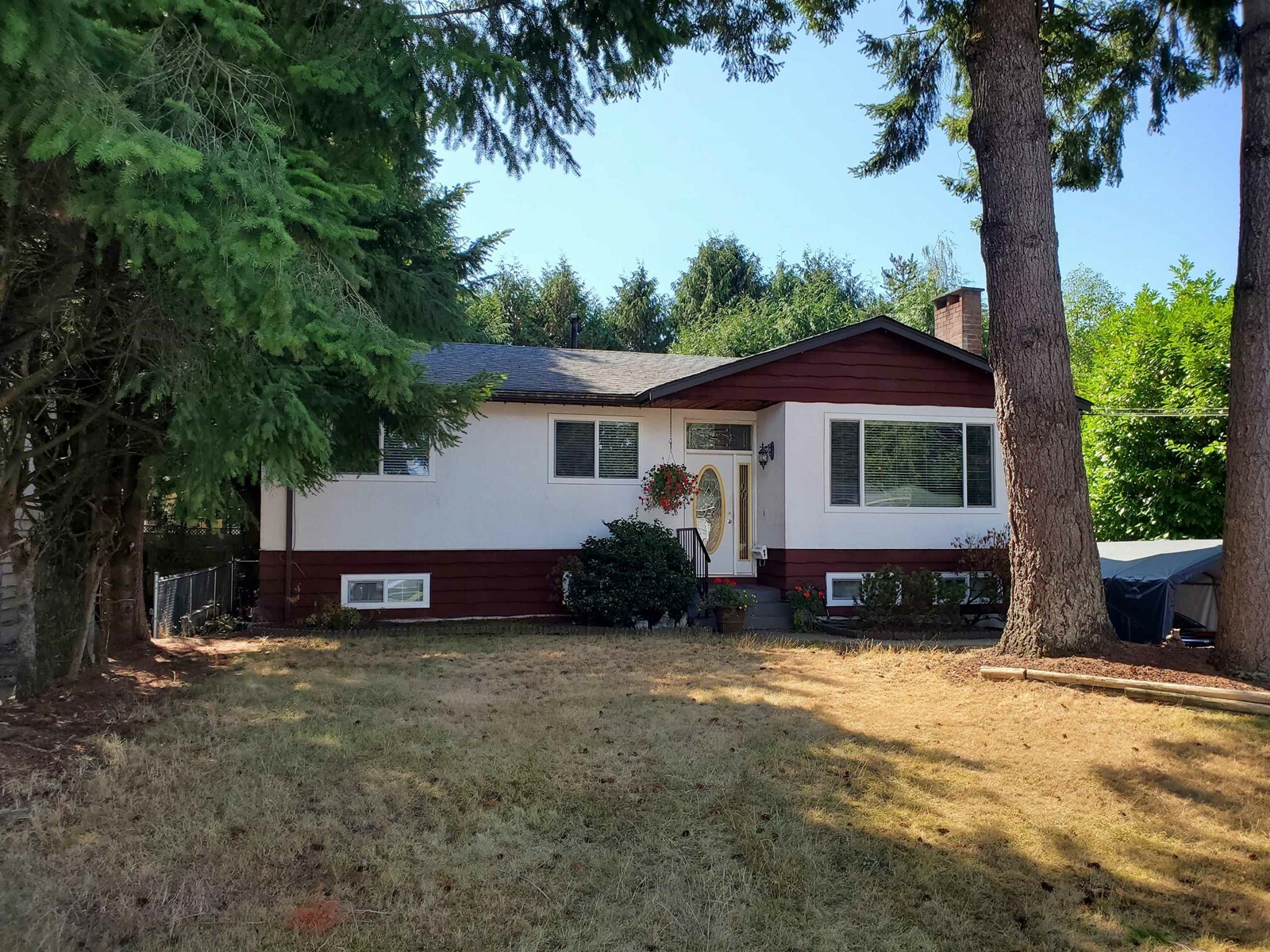 Property Photo: 11406 88A Avenue BC V4C3E4