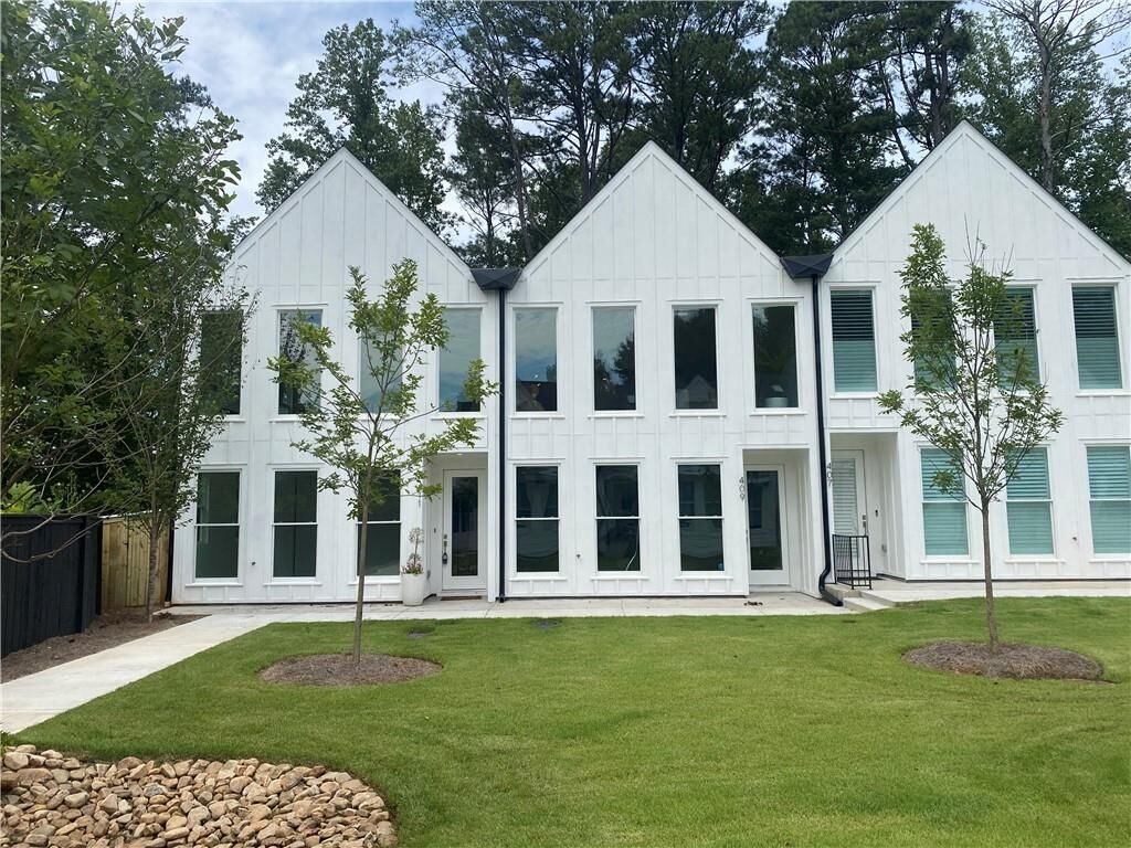 Property Photo:  411 Burgundy Way  GA 30188 