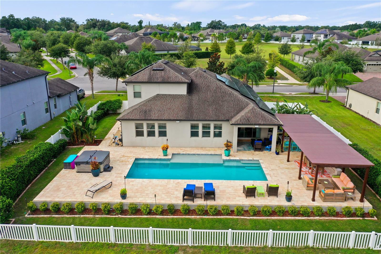 Property Photo: 706 Fosters Grove Loop FL 32765