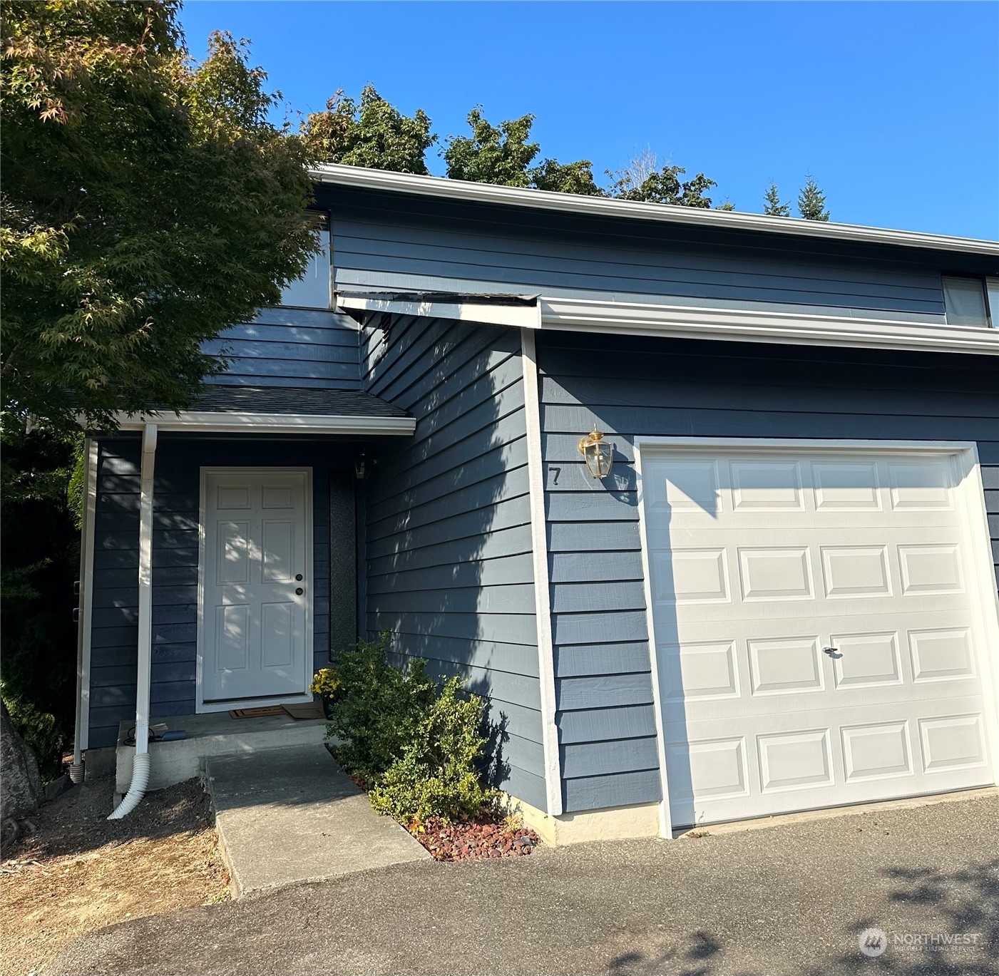 Property Photo: 5123 81st Street SW 7 WA 98275