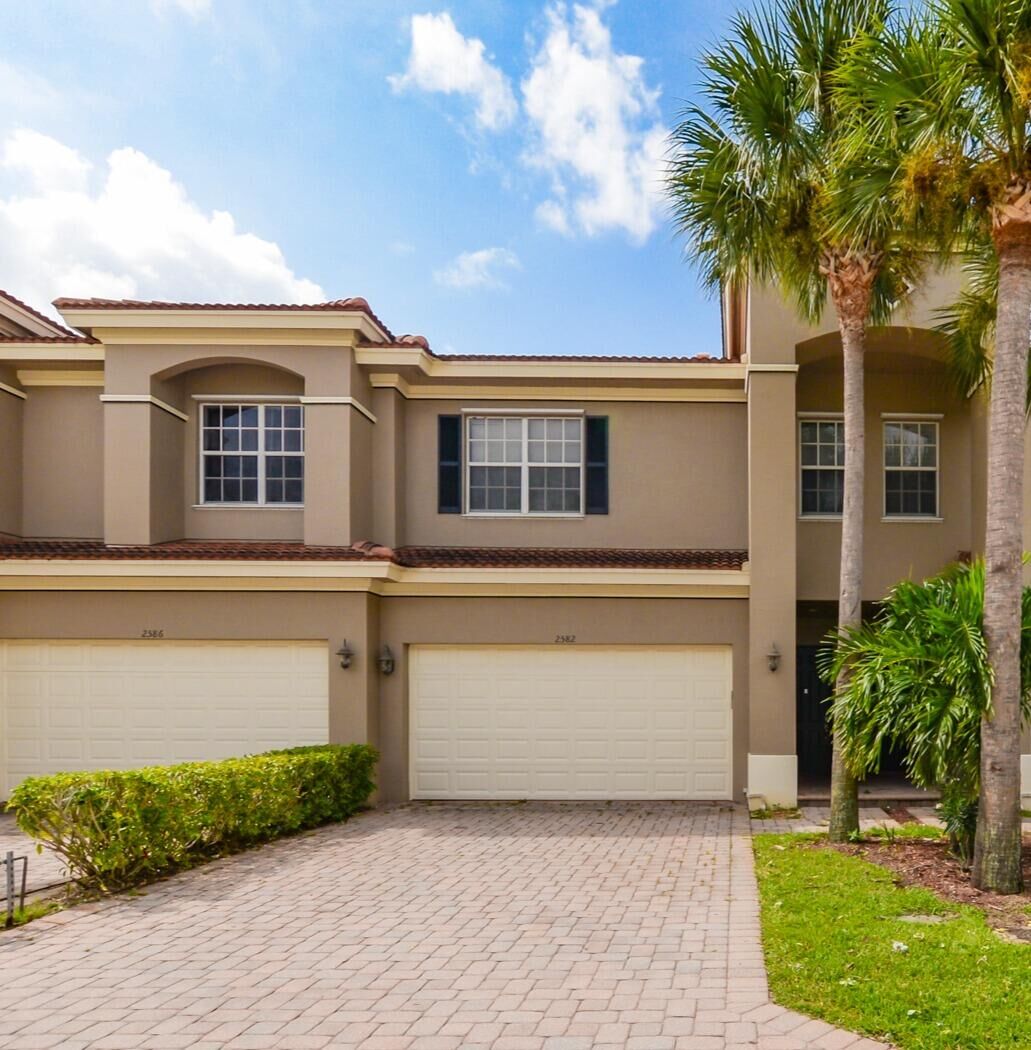 Property Photo: 2582 SW Marshfield Court FL 34953