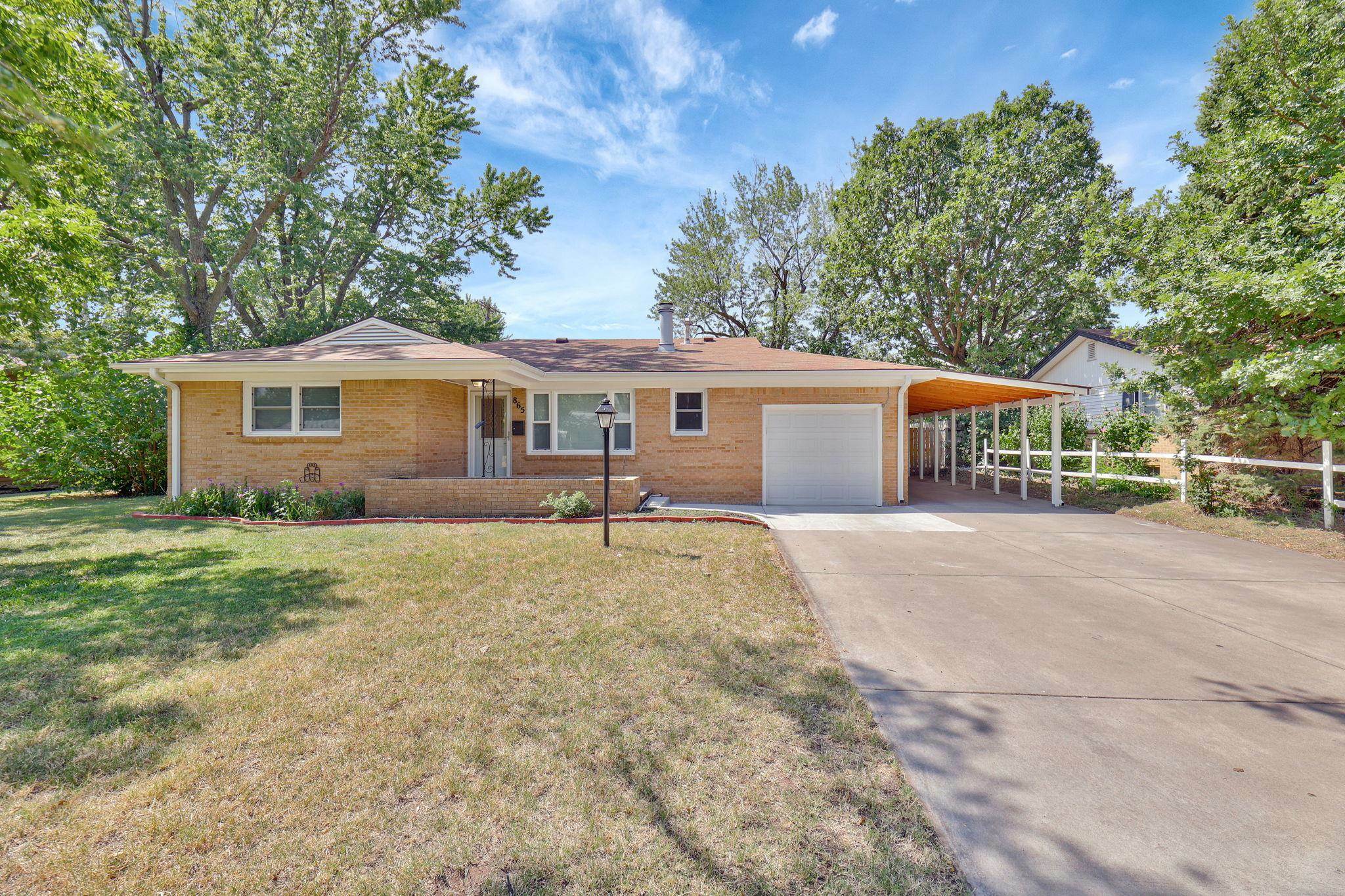 Property Photo:  865 N Redbarn Ln  KS 67212 