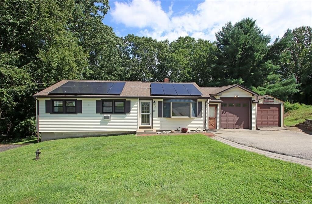 Property Photo: 1 Gloria Avenue CT 06483