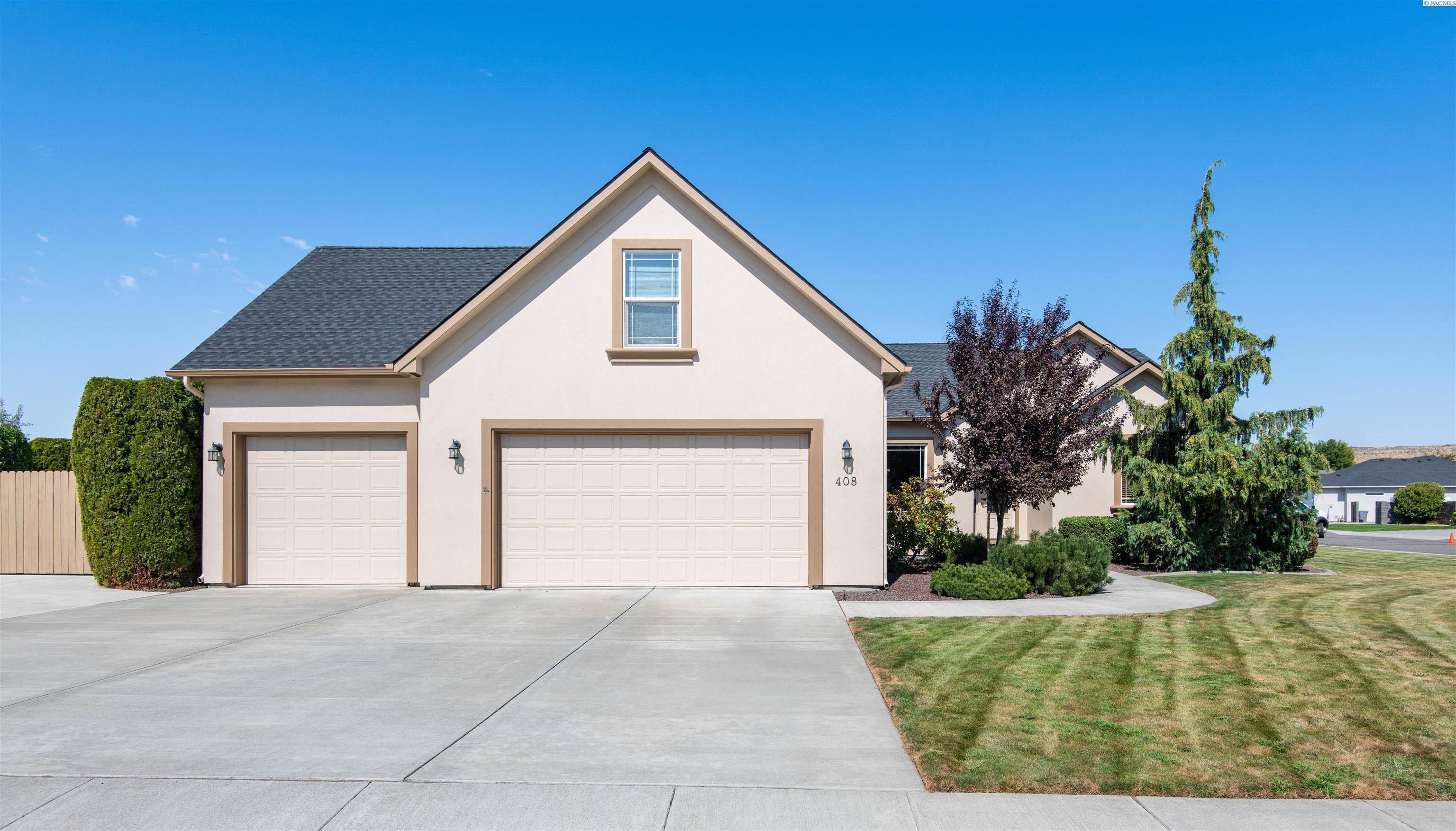 Property Photo: 408 Criterion WA 99353