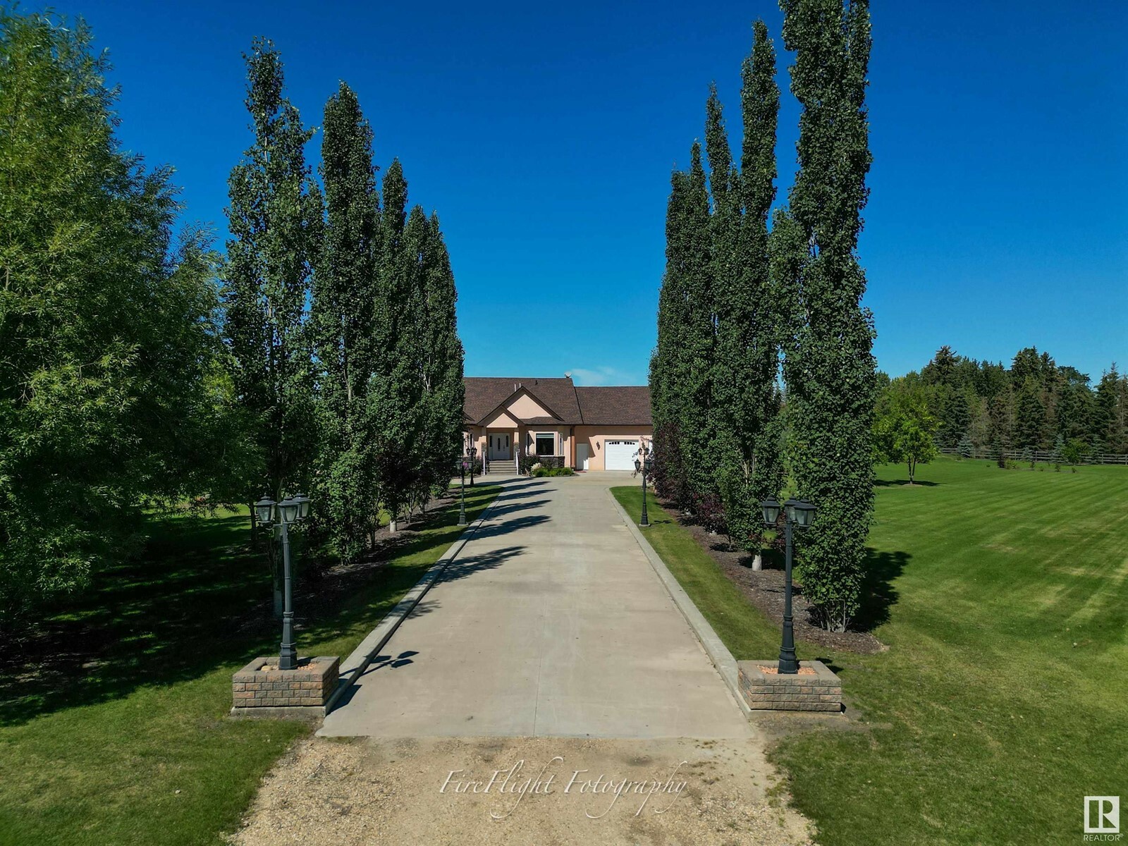 Property Photo: 60110 Rr265 AB T7P2P4