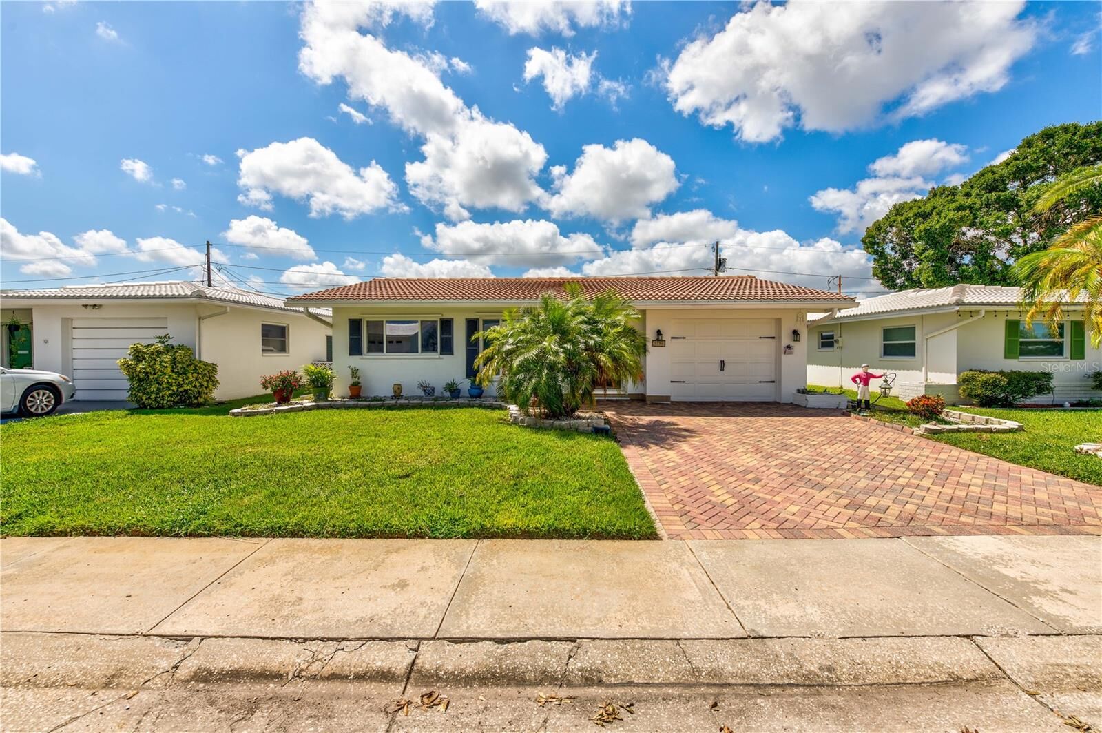 Property Photo:  3756 98th Terrace N 3  FL 33782 