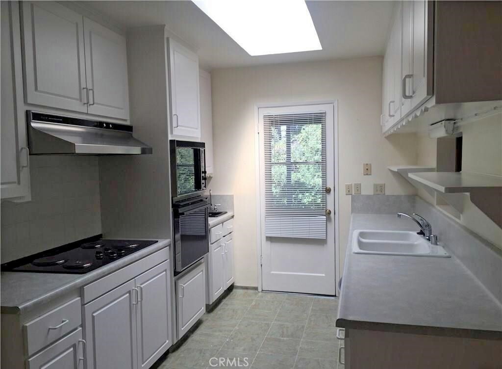 Property Photo:  503 Via Vista Drive  CA 92373 