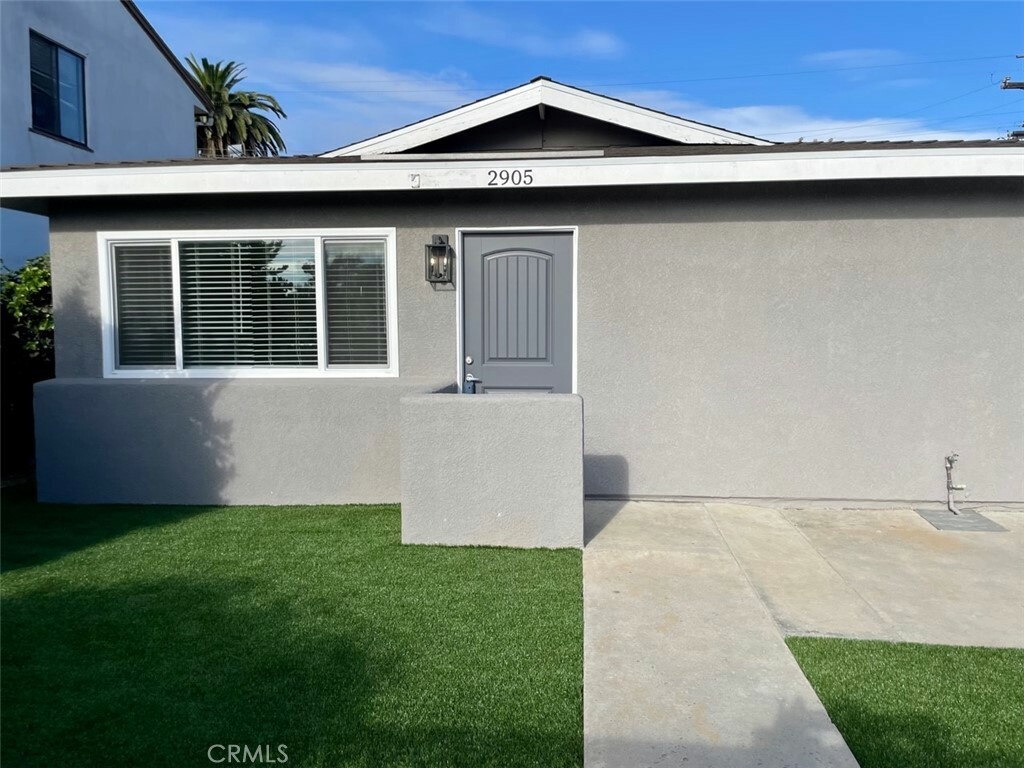 Property Photo:  2905 S El Camino Real  CA 92672 