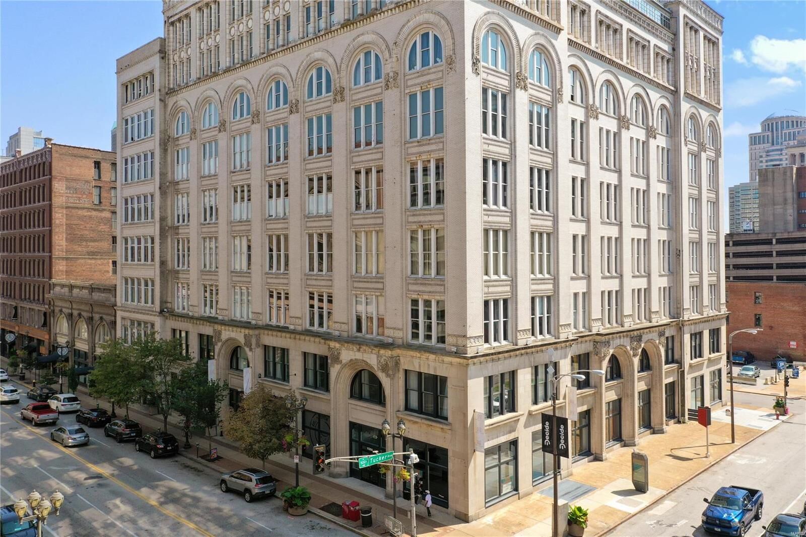 Property Photo: 1136 Washington Avenue 607 MO 63101
