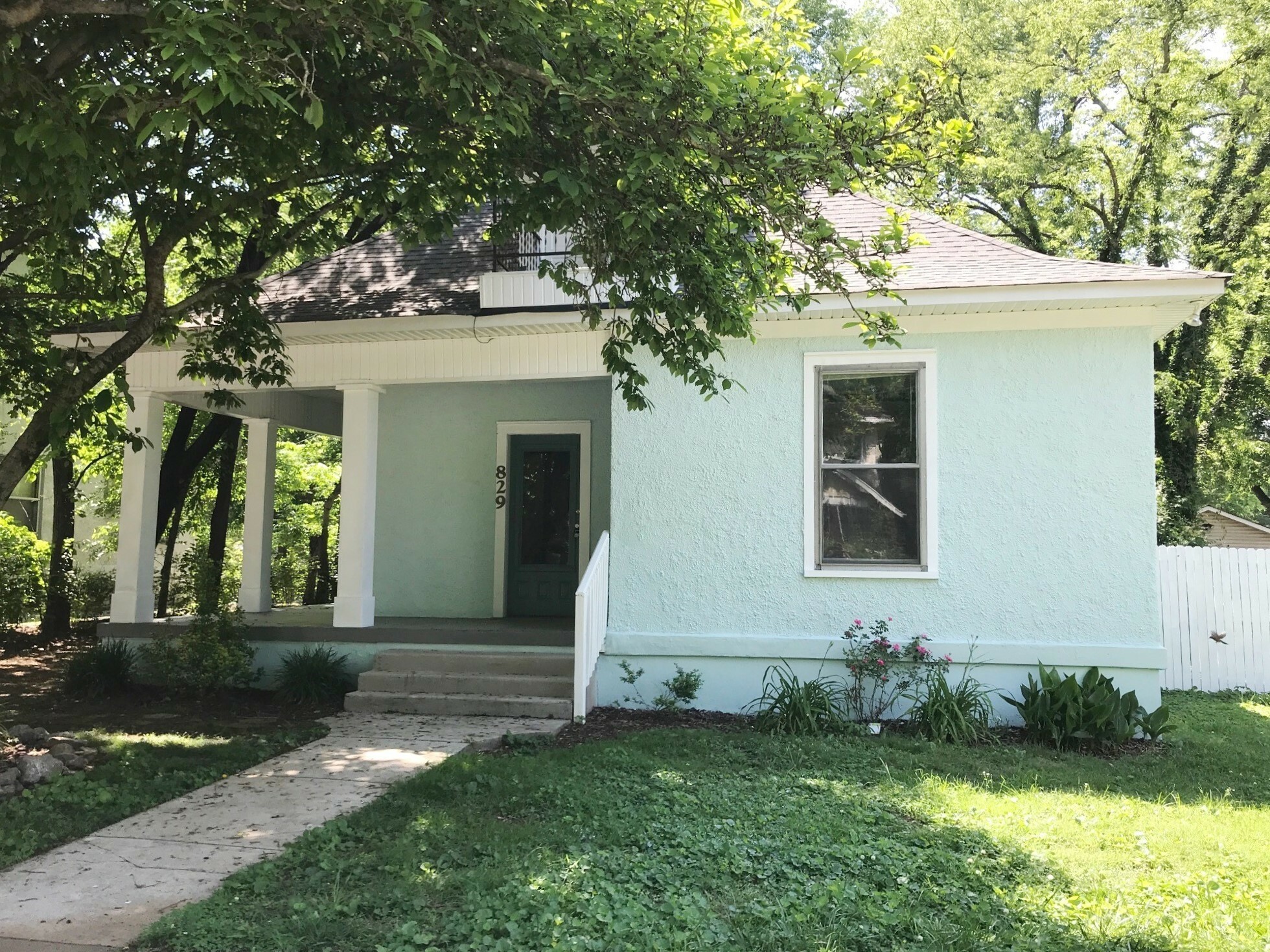 Property Photo:  829 N Spring St  TN 37130 