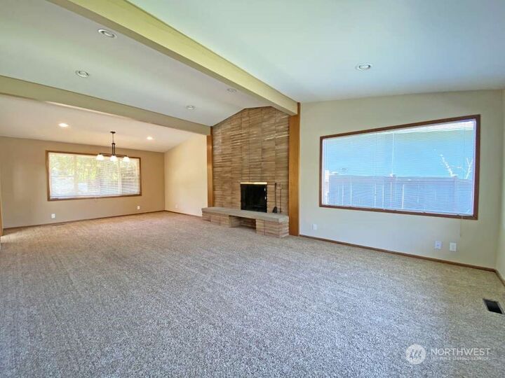 Property Photo: 11615 SE 47th Street WA 98006