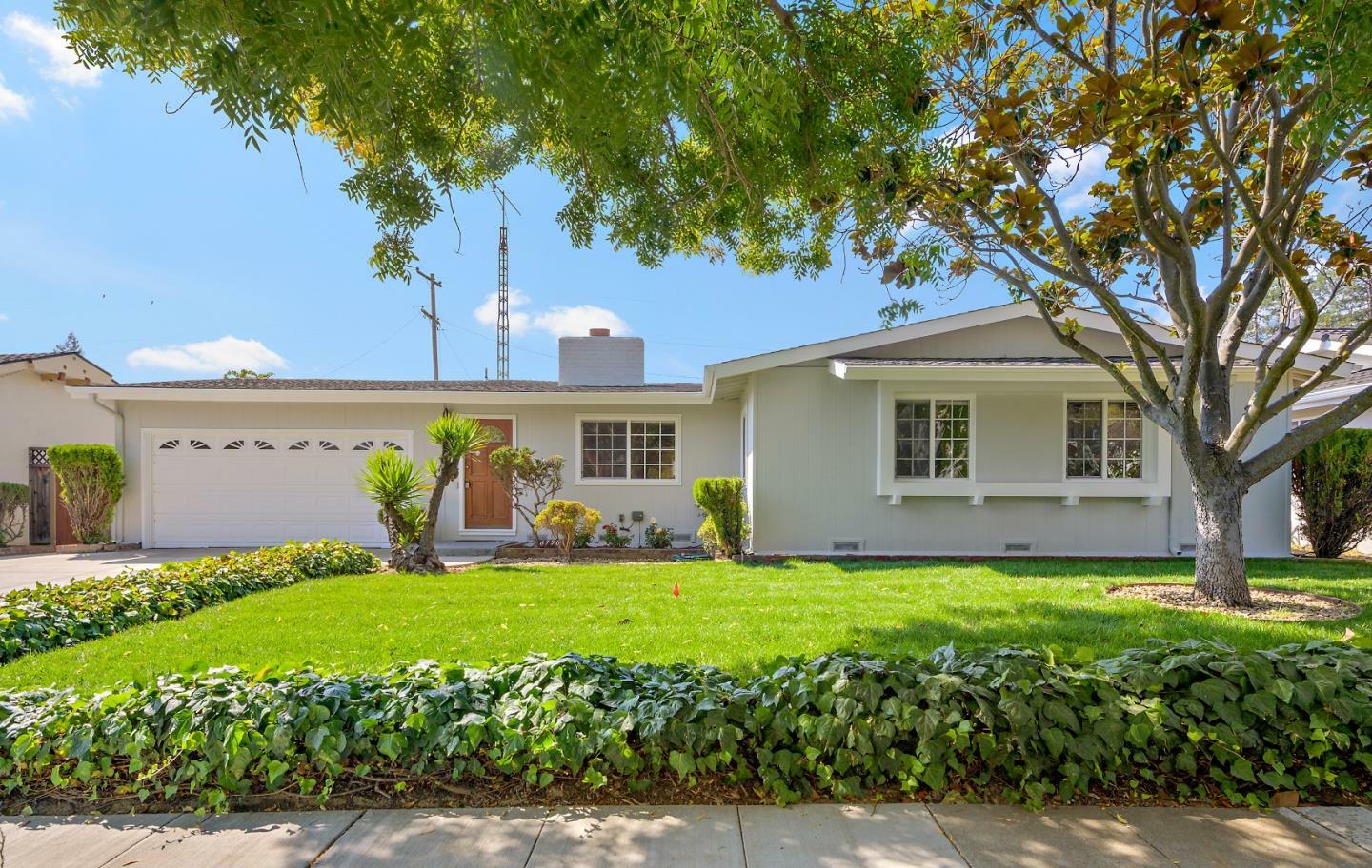 Property Photo: 6720 Wisteria Way CA 95129