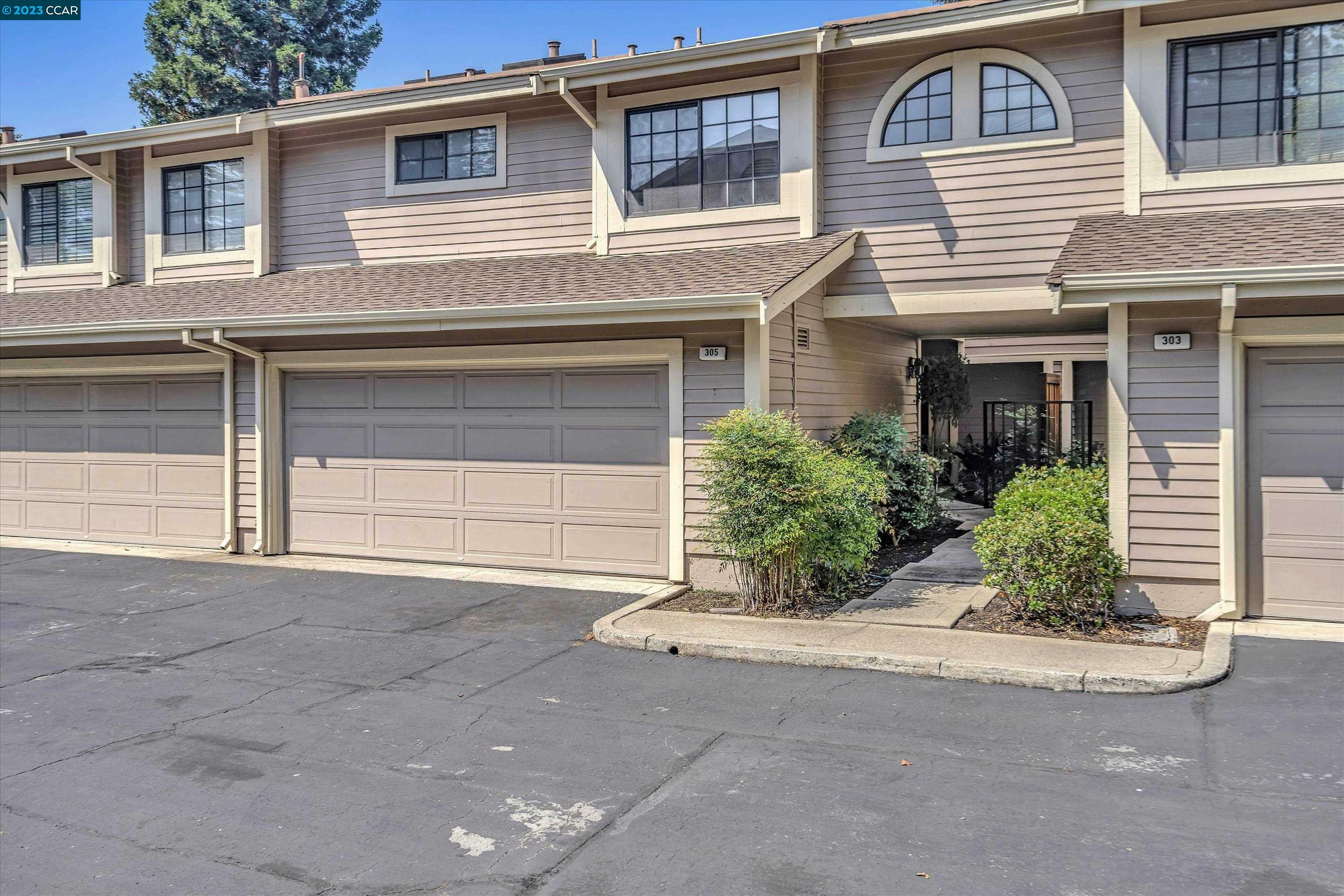 Property Photo:  305 Windstream Pl  CA 94526 