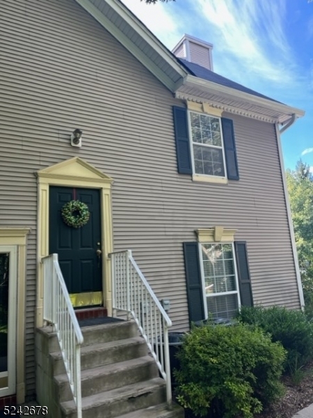 Property Photo: 67 Heritage Ct NJ 07082