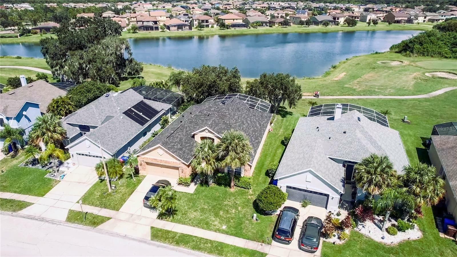 Property Photo: 2541 The Oaks Boulevard FL 34746