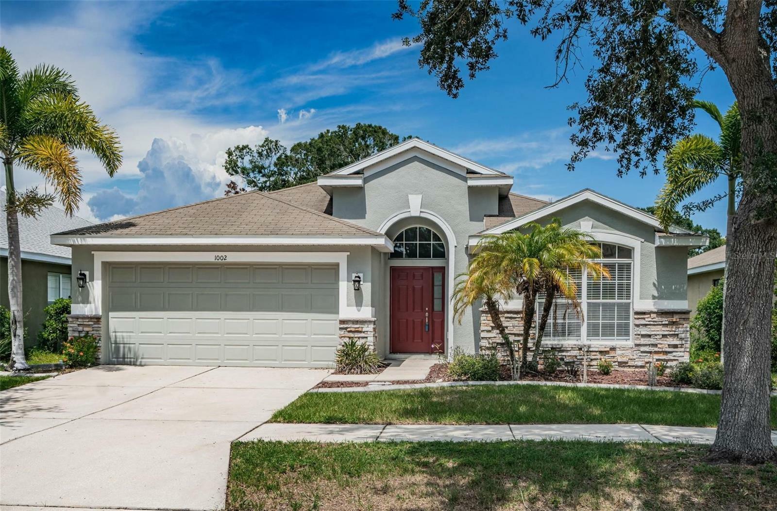 Property Photo: 1002 Barclay Wood Drive FL 33570