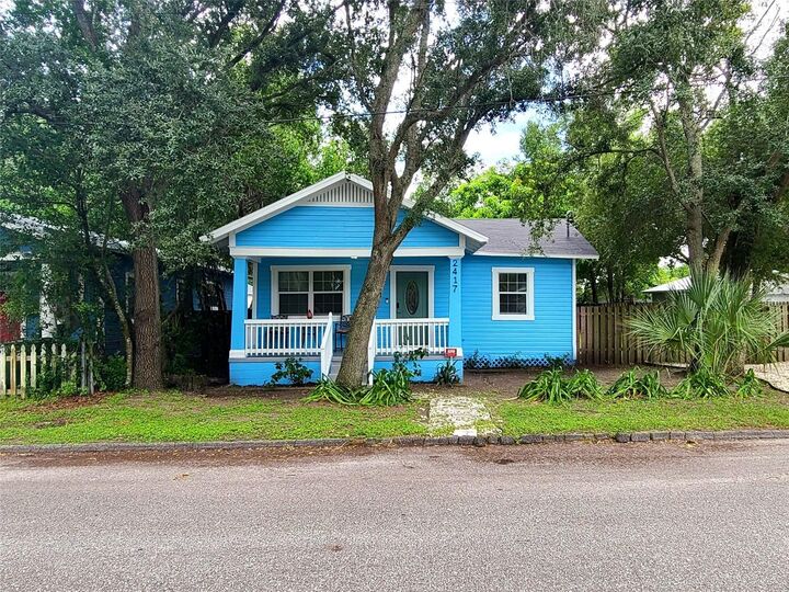 Property Photo:  2417 Mallory Avenue  FL 33605 