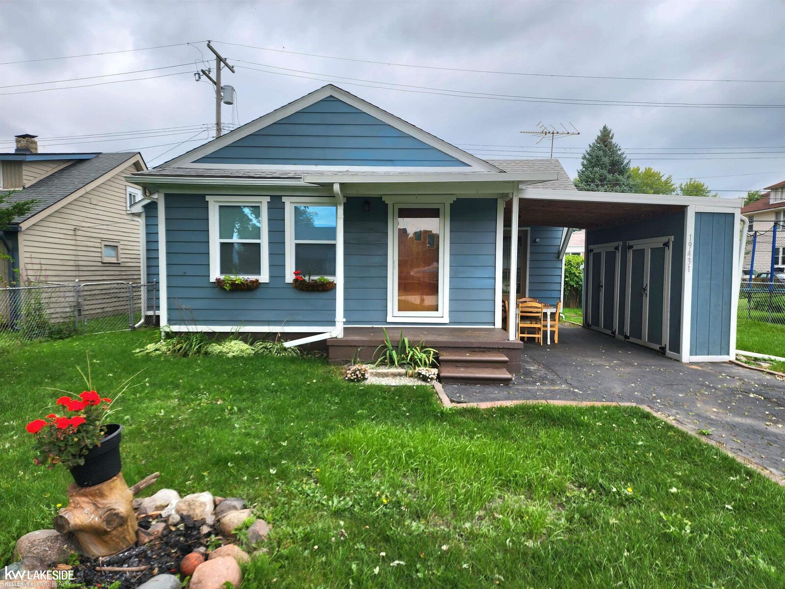 Property Photo:  19431 Georgia  MI 48066 