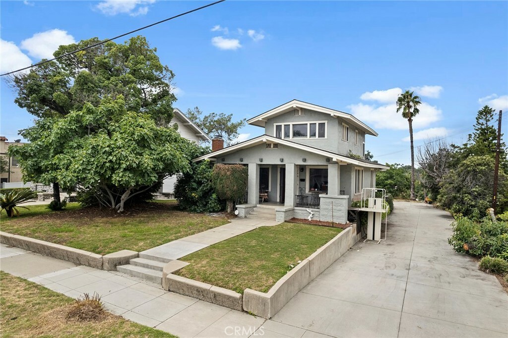 Property Photo:  156 Hillcrest Drive  CA 92832 