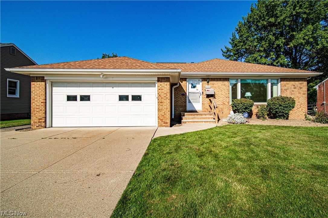 Property Photo:  1730 Alcester Road  OH 44124 