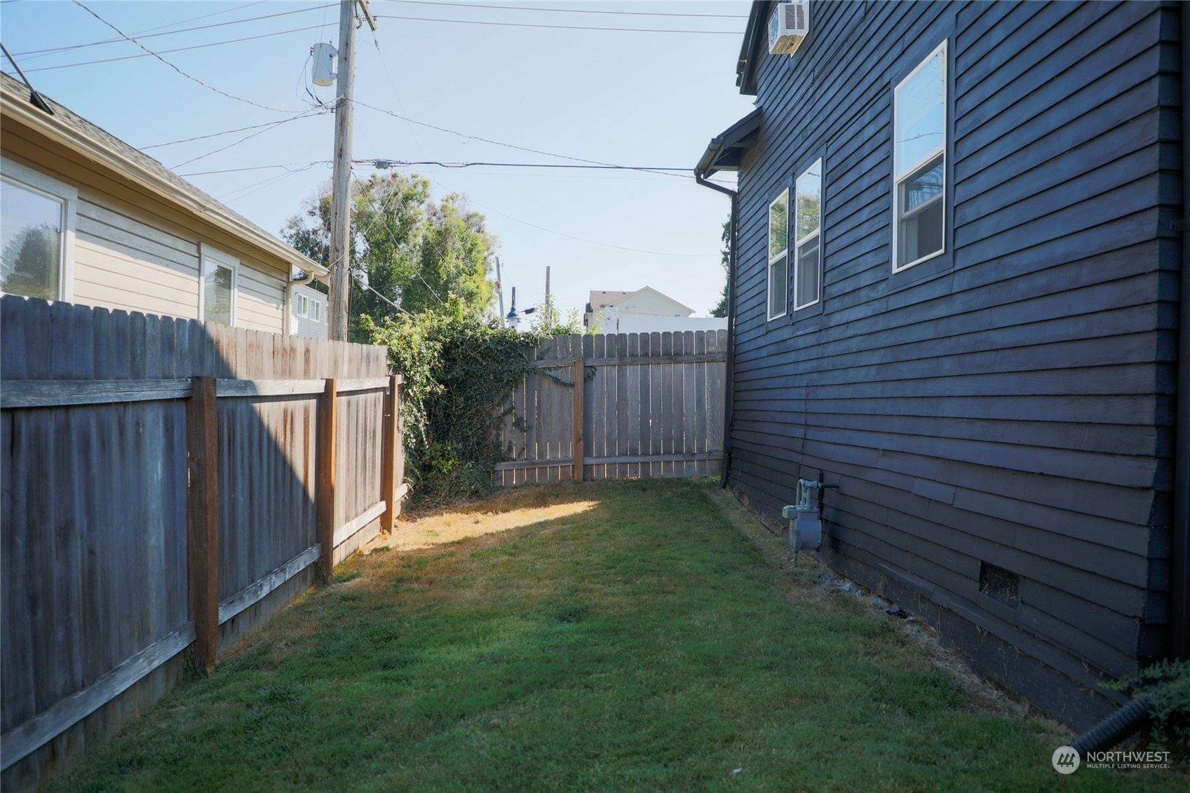 Property Photo:  1109 Pacific Avenue  WA 98337 