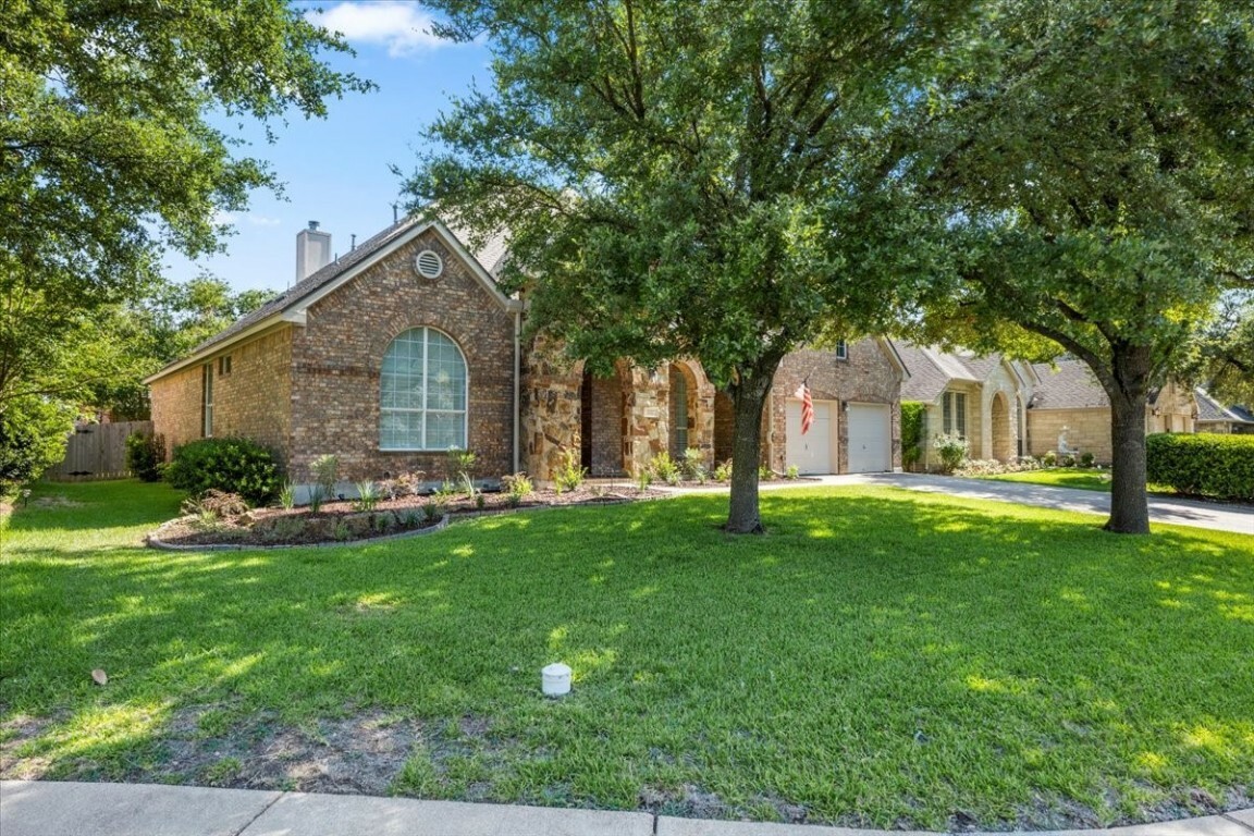 Property Photo: 2127 Clear Lake Place TX 78665