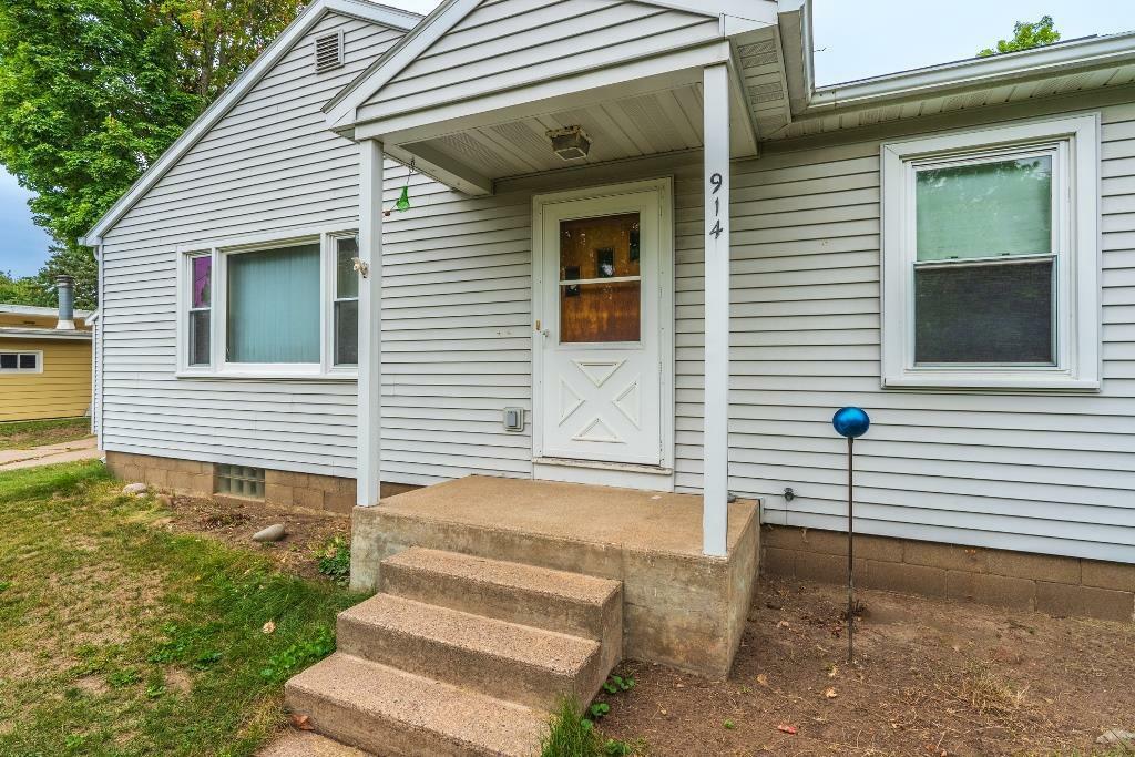 Property Photo: 914 East Wausau Avenue WI 54403