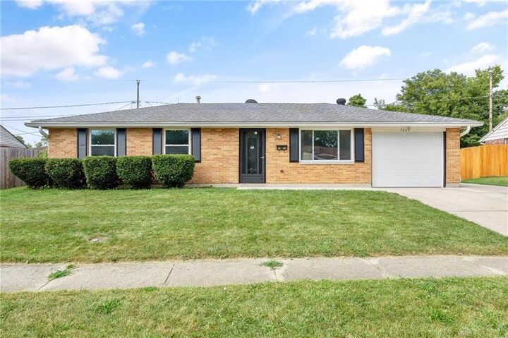 7669 Stockholm Drive  Huber Heights OH 45424 photo