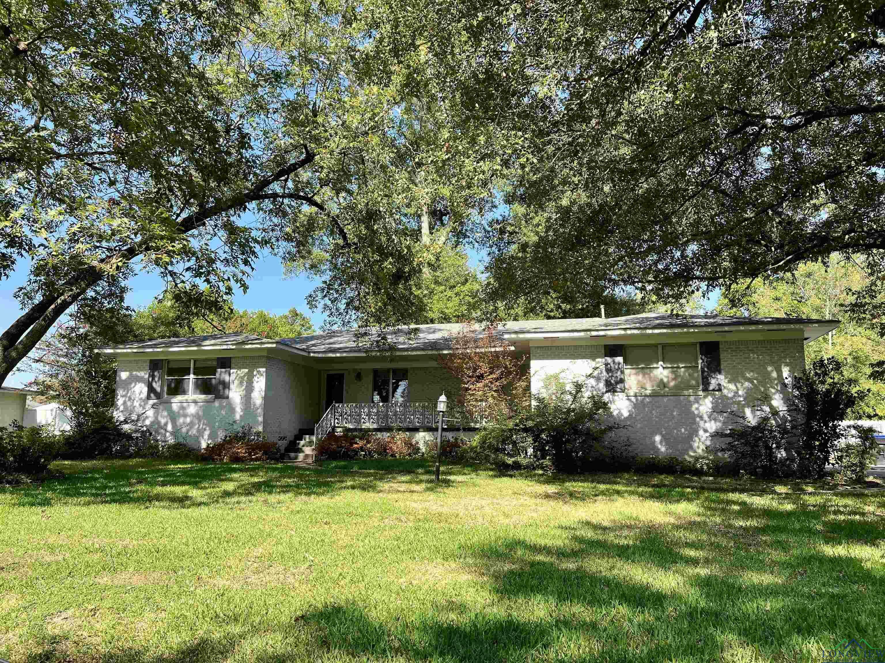 Property Photo:  1505 Groveland Ave.  TX 75601 