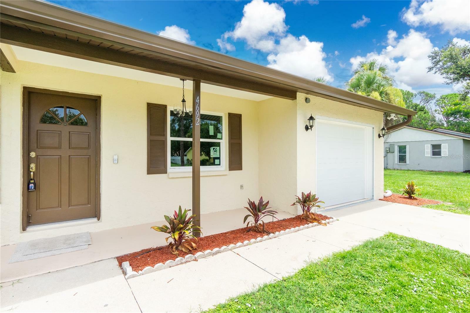 Property Photo:  4692 Ulster Avenue  FL 34287 