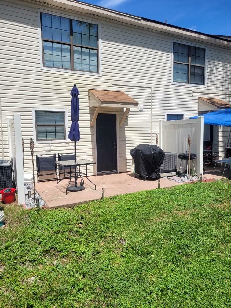 Property Photo:  2302 Maki Road 21  FL 33563 