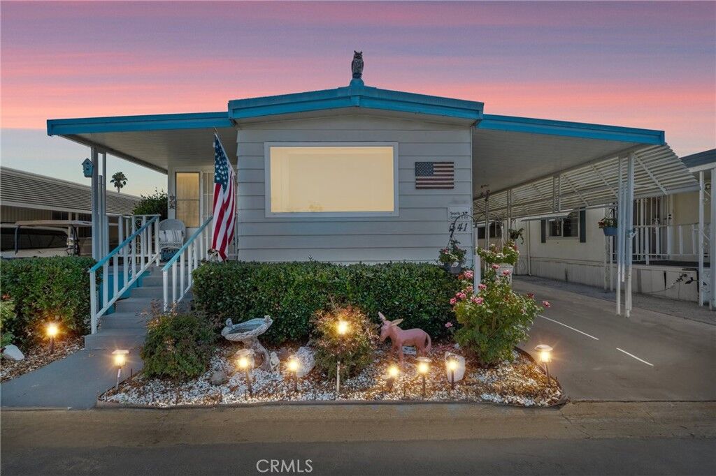 Property Photo:  601 N Kirby Street 341  CA 92545 