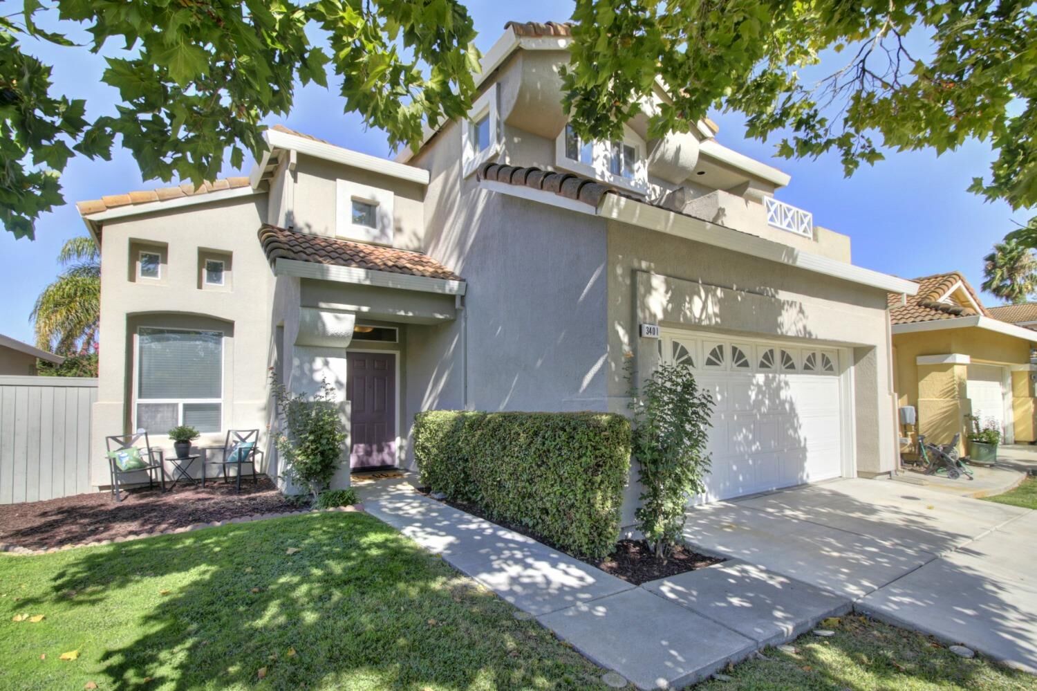 Property Photo: 3401 W Island Court CA 95758