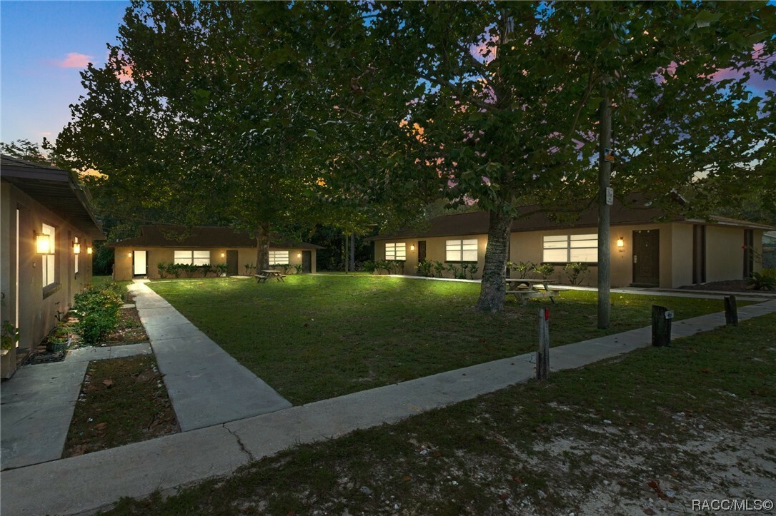 Property Photo:  4111 S Alabama Avenue 8  FL 34446 