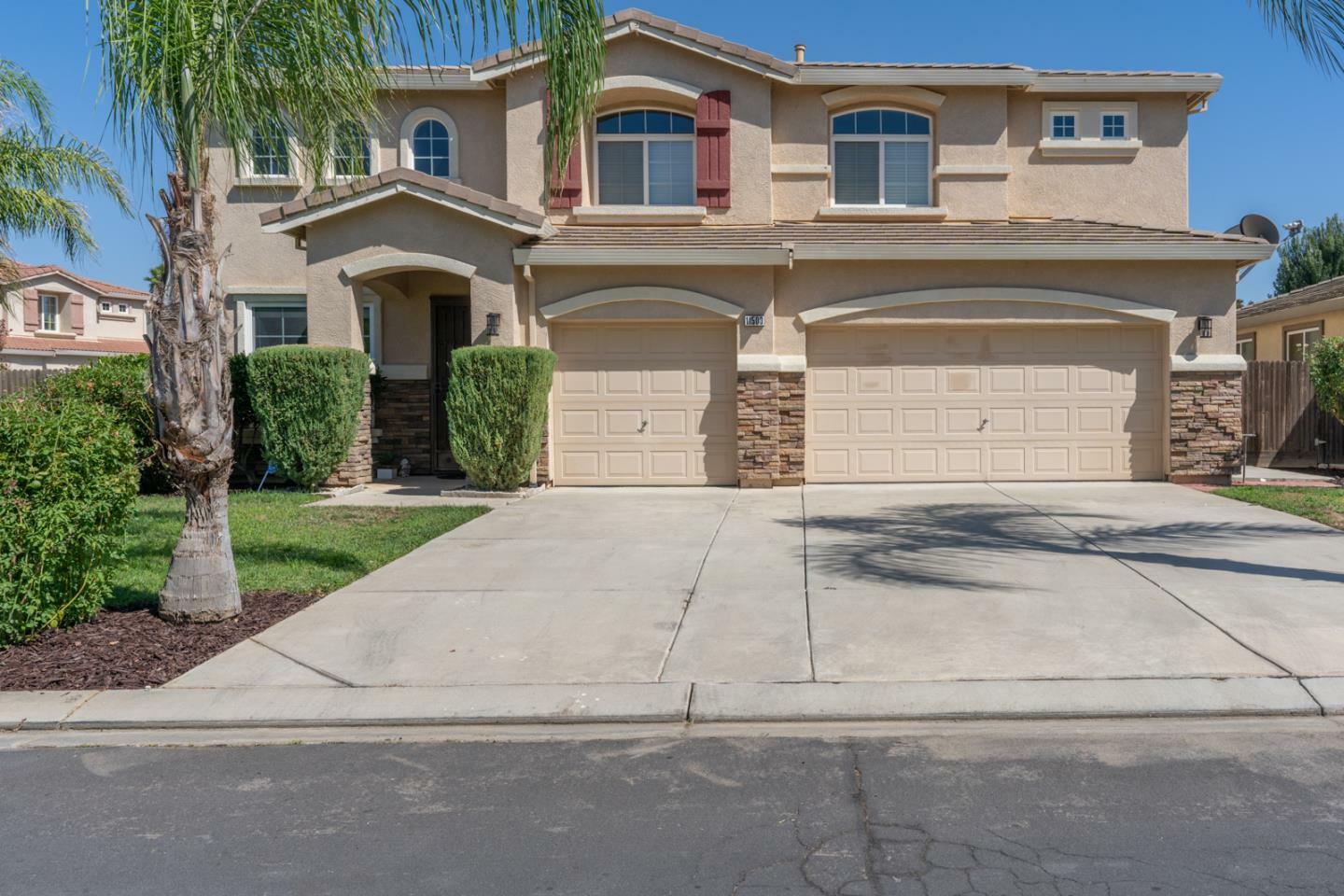 Property Photo:  11503 Meadow Brook Lane  CA 93610 