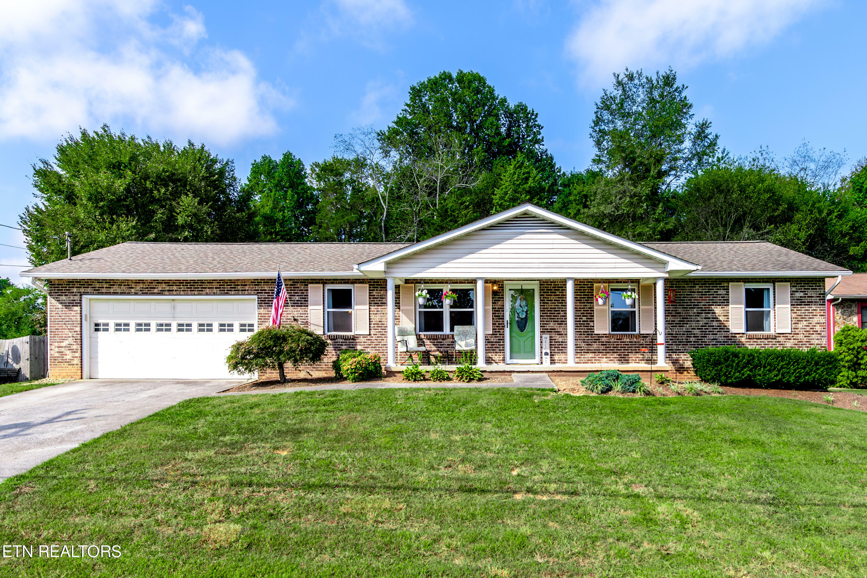 Property Photo:  7405 Oxmoor Rd  TN 37931 